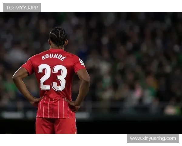 每体：阿劳霍将在冬窗回归，但他的未来尚不明朗